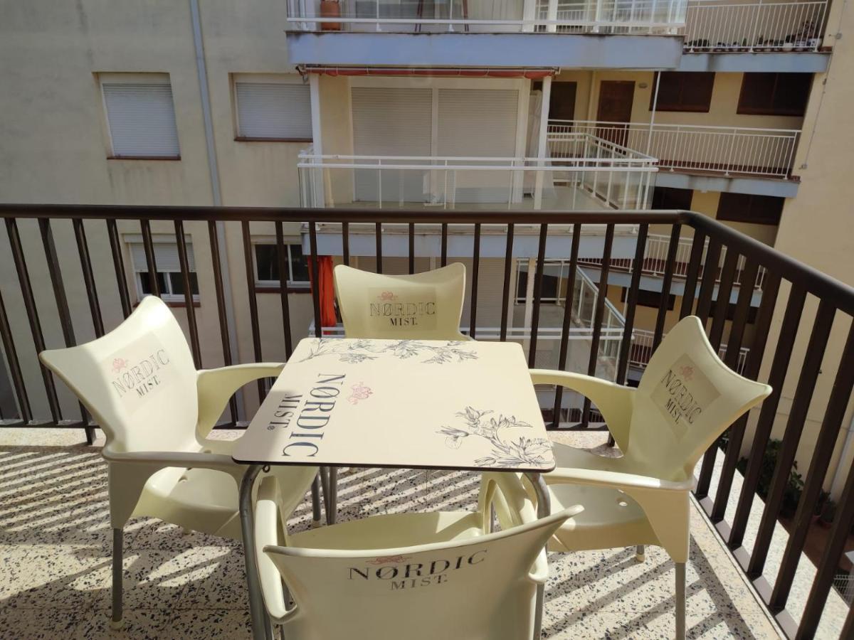 Apartamento Segunda Linea De La Playa Capellan Салоу Екстер'єр фото